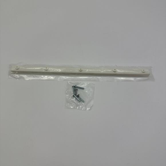 Replacement Bracket for Petsafe 5 Hole Dog Cat Pet Door Flap* - Picture 1 of 3